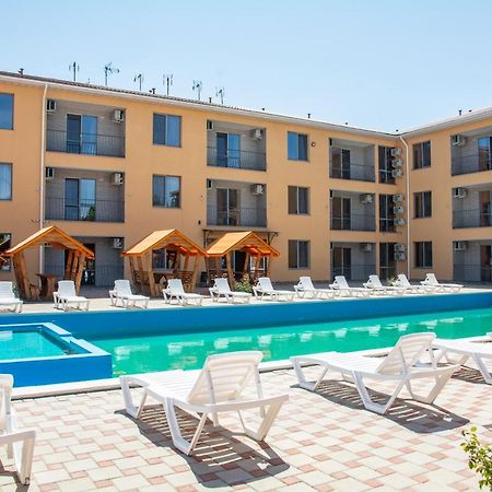Apelsin Hotel Kobleve Buitenkant foto